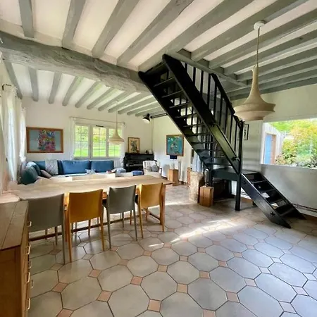 Сasa de vacaciones La Chaumiere Confort Et Charme Normand *